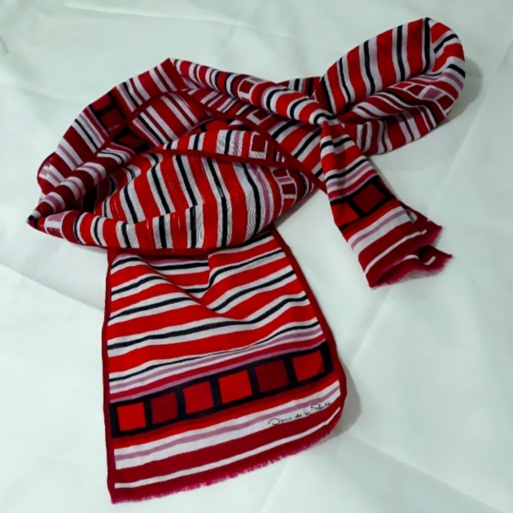 Oscar  de La Renta Scarf Red and Black Striped Size 77"×8